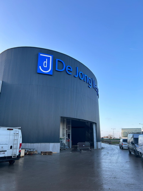 Gevelreclame De Jong Verpakking in De Lier